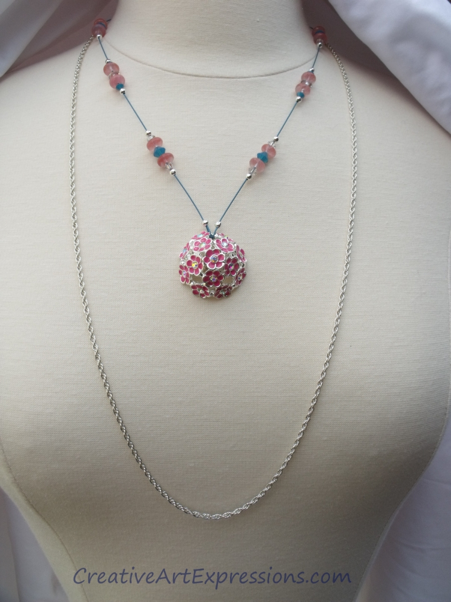 Creative Art Expressions Handmade Pink Bouquet Necklace