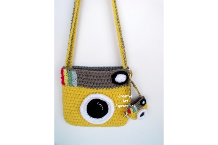 Back of Yellow Camera Purse Crocheted