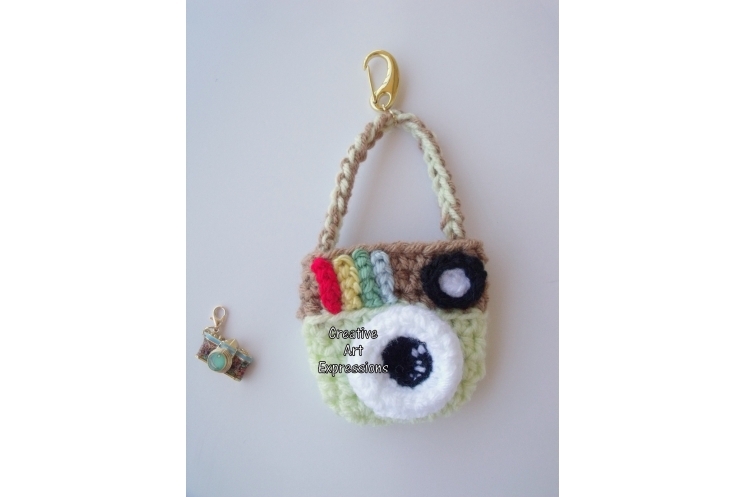 Pistache Green & Brown Key Chain Camera Purse