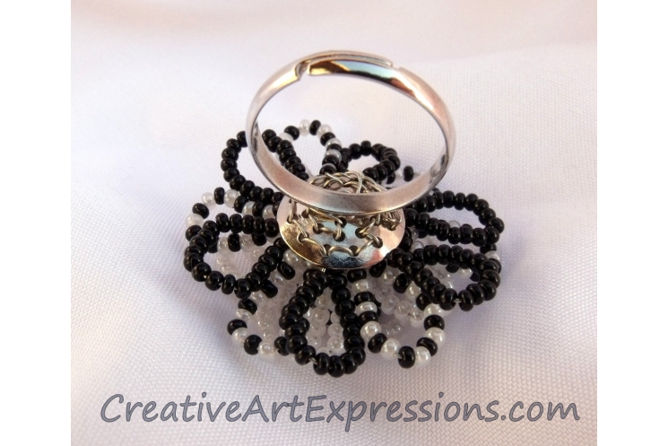 Creative Art Expressions Handmade Black & White Seed Bead Flower Ring Jewelry De