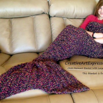 Mermaid Blanket Child Large Fin in Vineyard